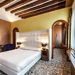 Bed & Breakfast Abbazia De Luxe 4*