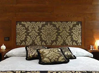 Abbazia De Luxe לינה וארוחת בוקר